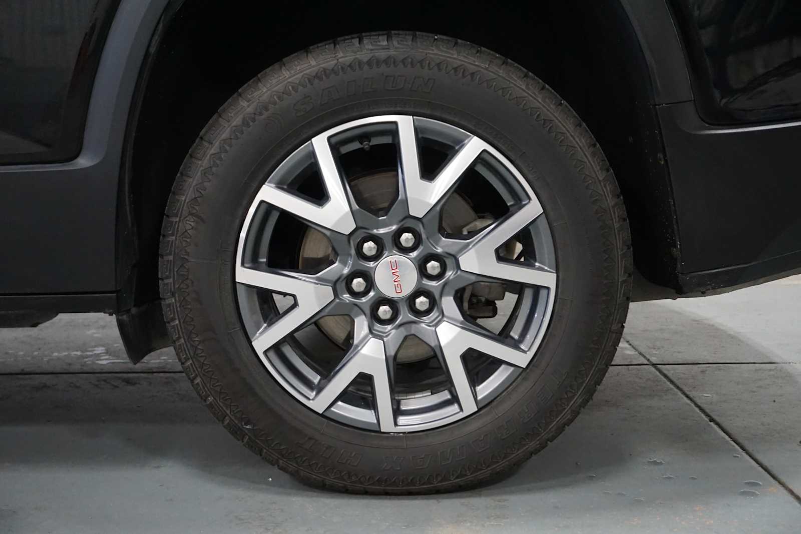 Thumbnail: 2023 GMC Acadia - 9