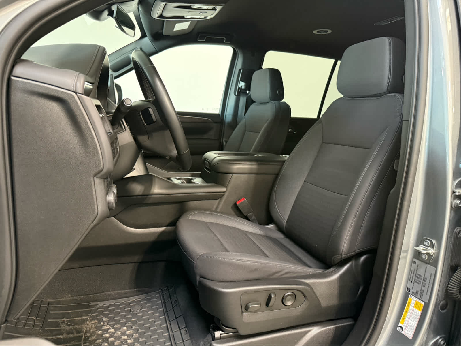 Thumbnail: 2023 Chevrolet Tahoe - 14