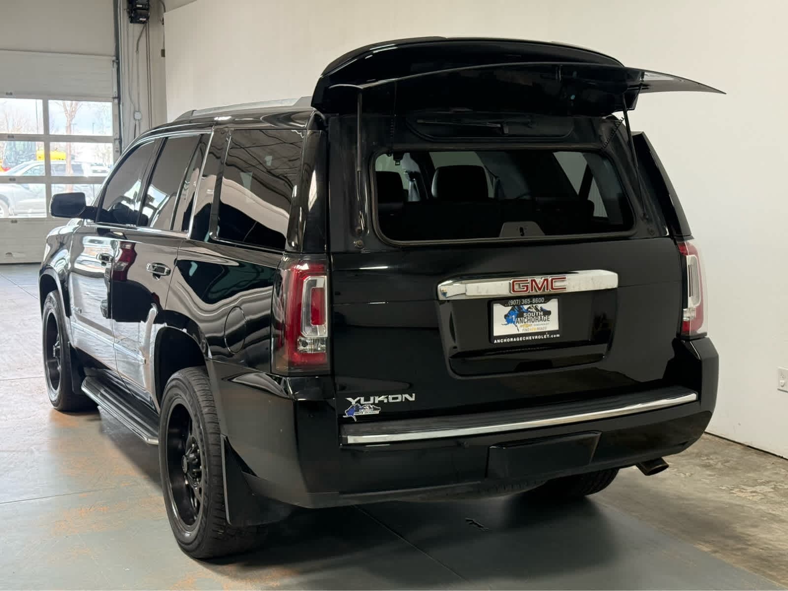 Thumbnail: 2016 GMC Yukon - 4
