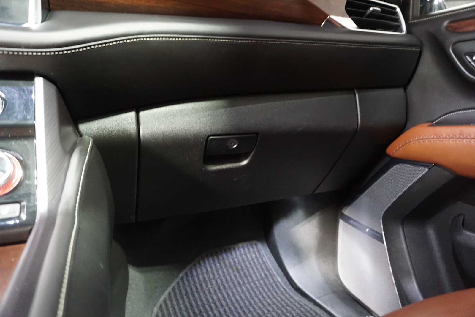 Thumbnail: 2023 GMC Yukon - 18