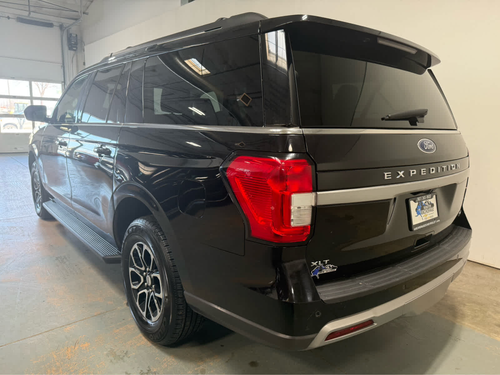 Thumbnail: 2024 Ford Expedition MAX - 3