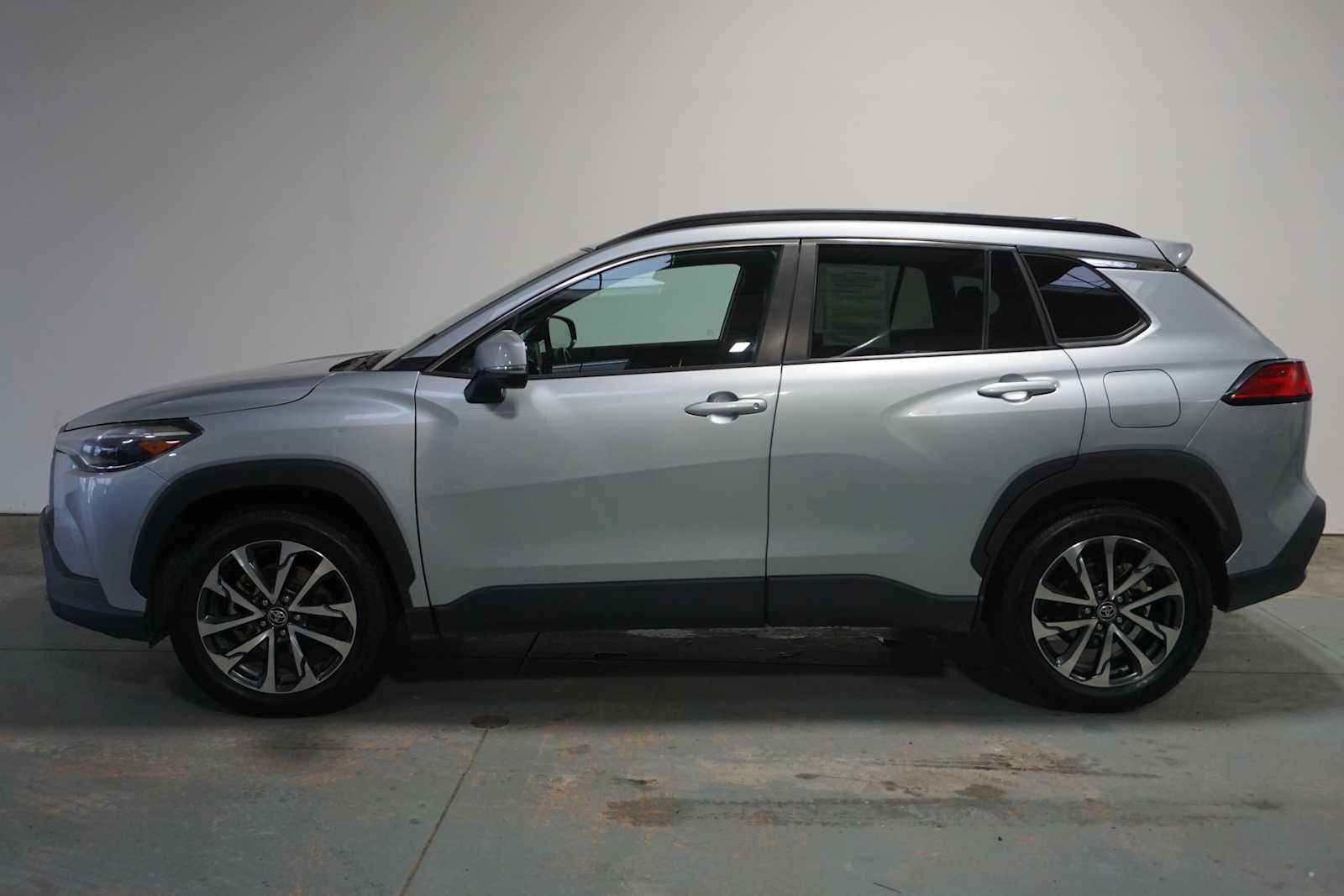 Thumbnail: 2023 Toyota Corolla Cross - 2