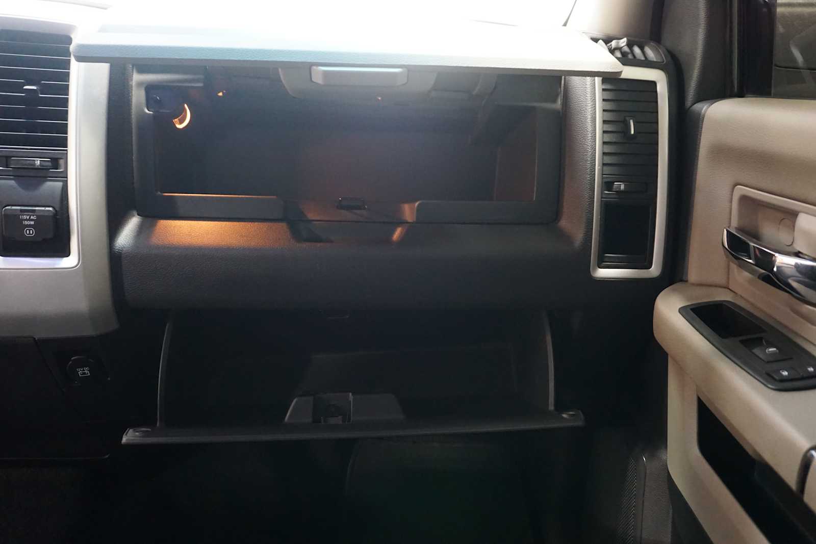 Thumbnail: 2010 Dodge Ram 2500 - 17