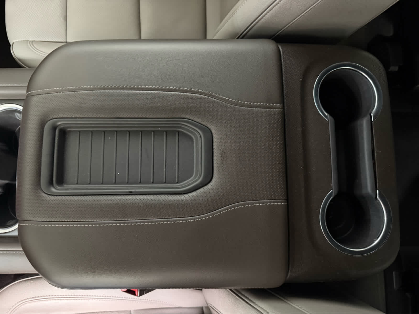Thumbnail: 2021 GMC Yukon - 21