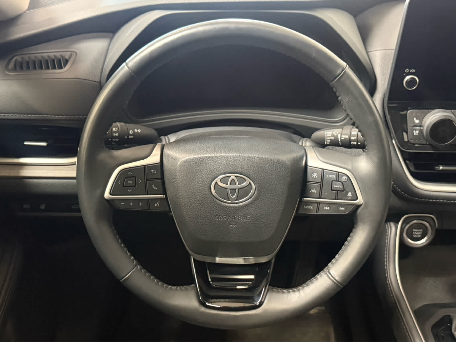 Thumbnail: 2024 Toyota Grand Highlander - 16