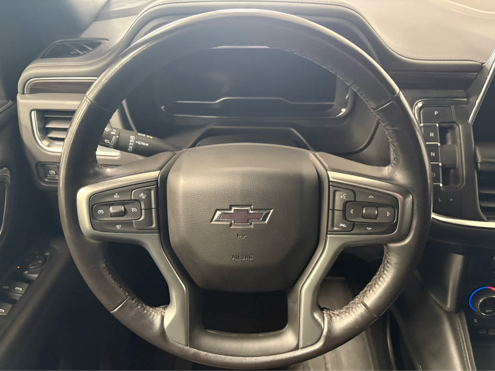 Thumbnail: 2023 Chevrolet Suburban - 20