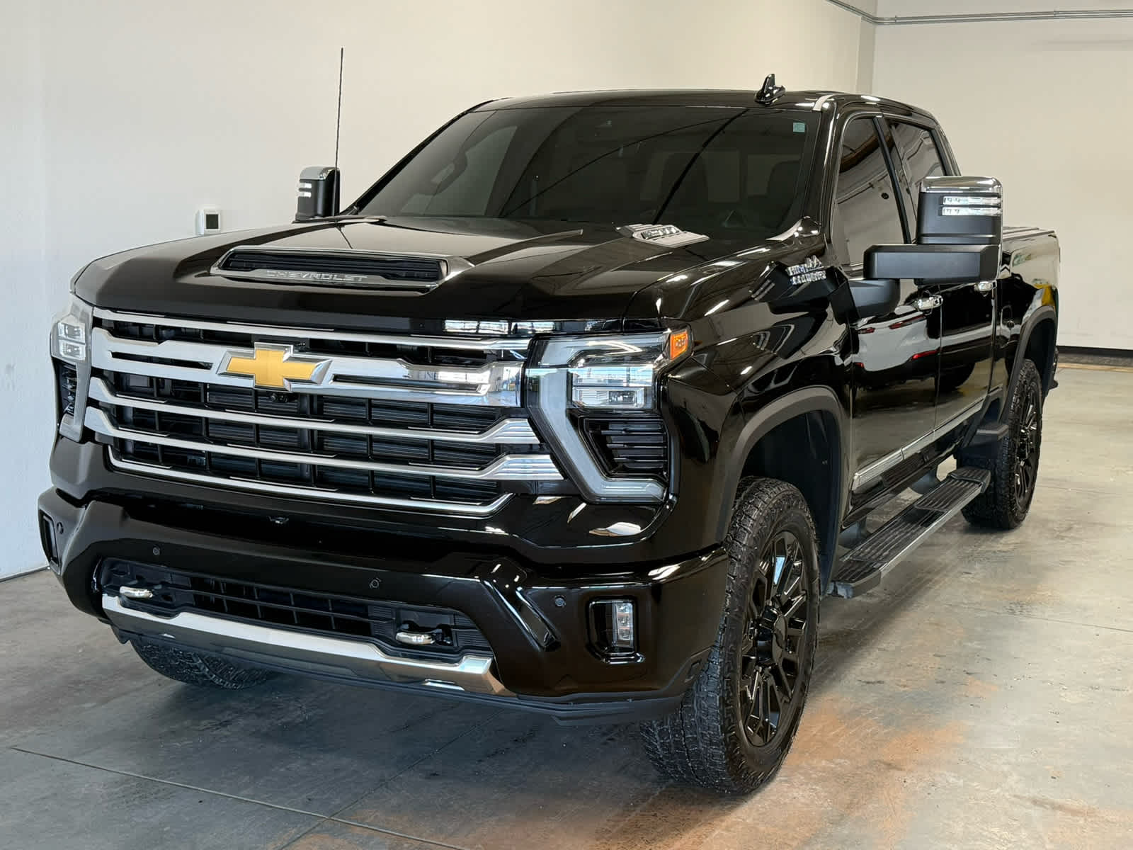 Thumbnail: 2024 Chevrolet Silverado 2500 - 1