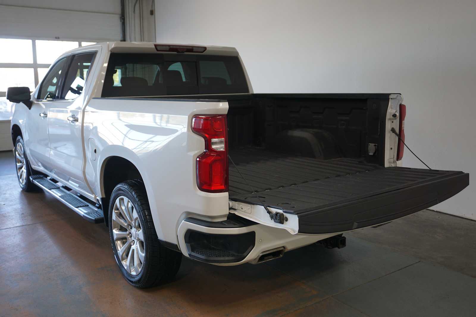 Thumbnail: 2022 Chevrolet Silverado 1500 - 4