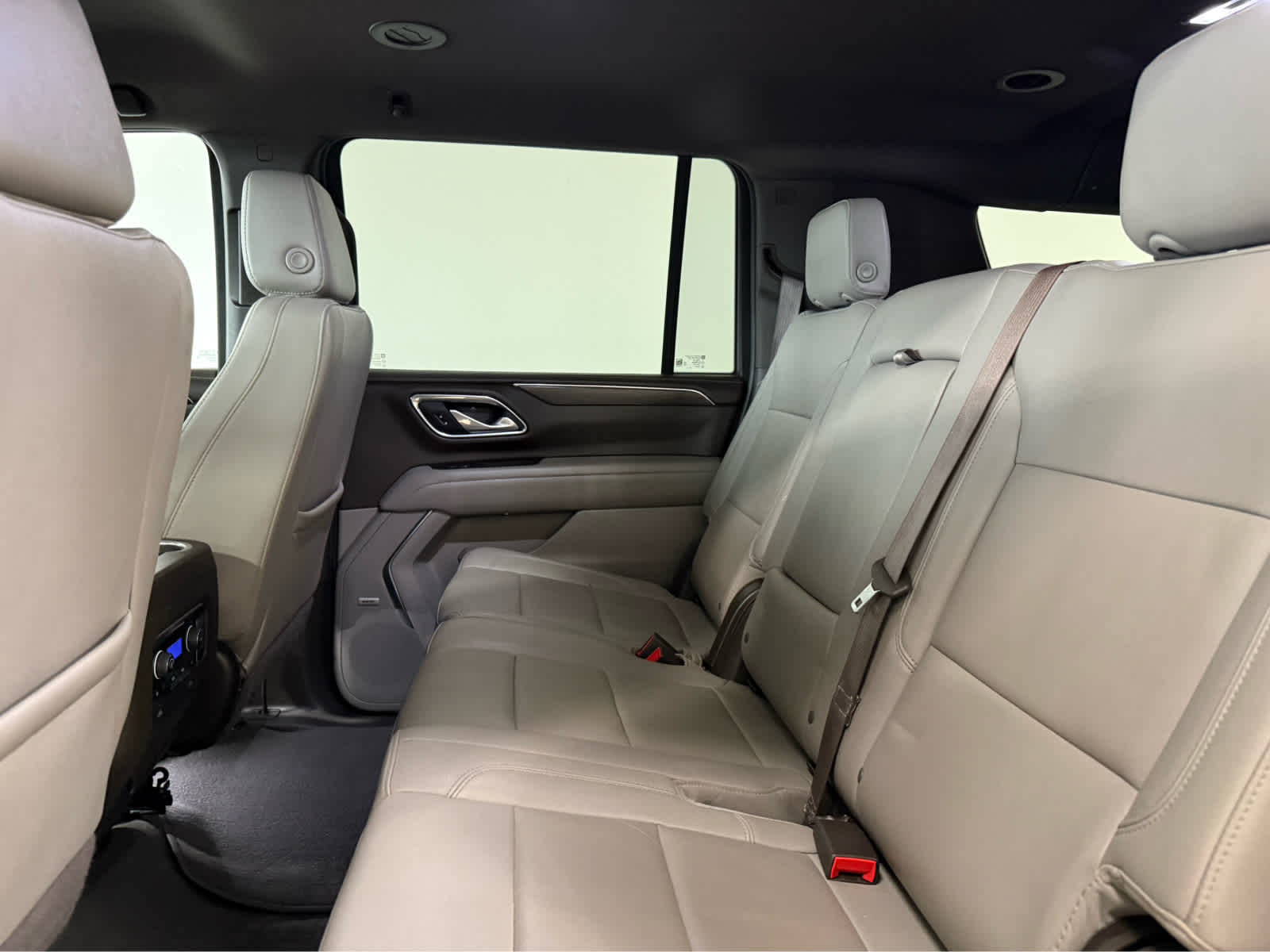 Thumbnail: 2024 Chevrolet Suburban - 18