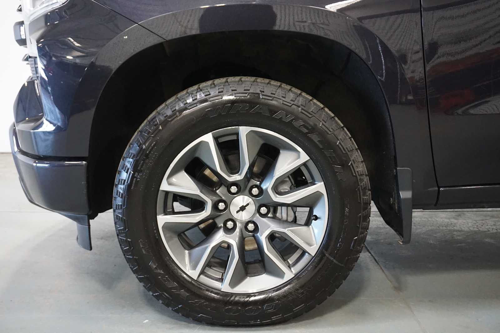 2022 Chevrolet Silverado 1500 RST 9