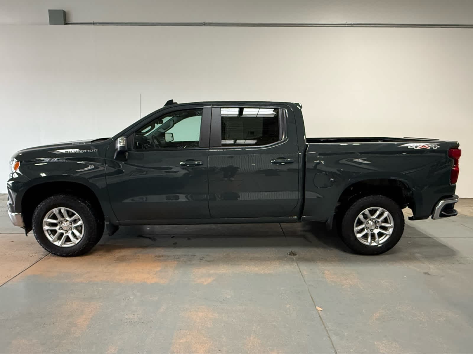 Thumbnail: 2025 Chevrolet Silverado 1500 - 2