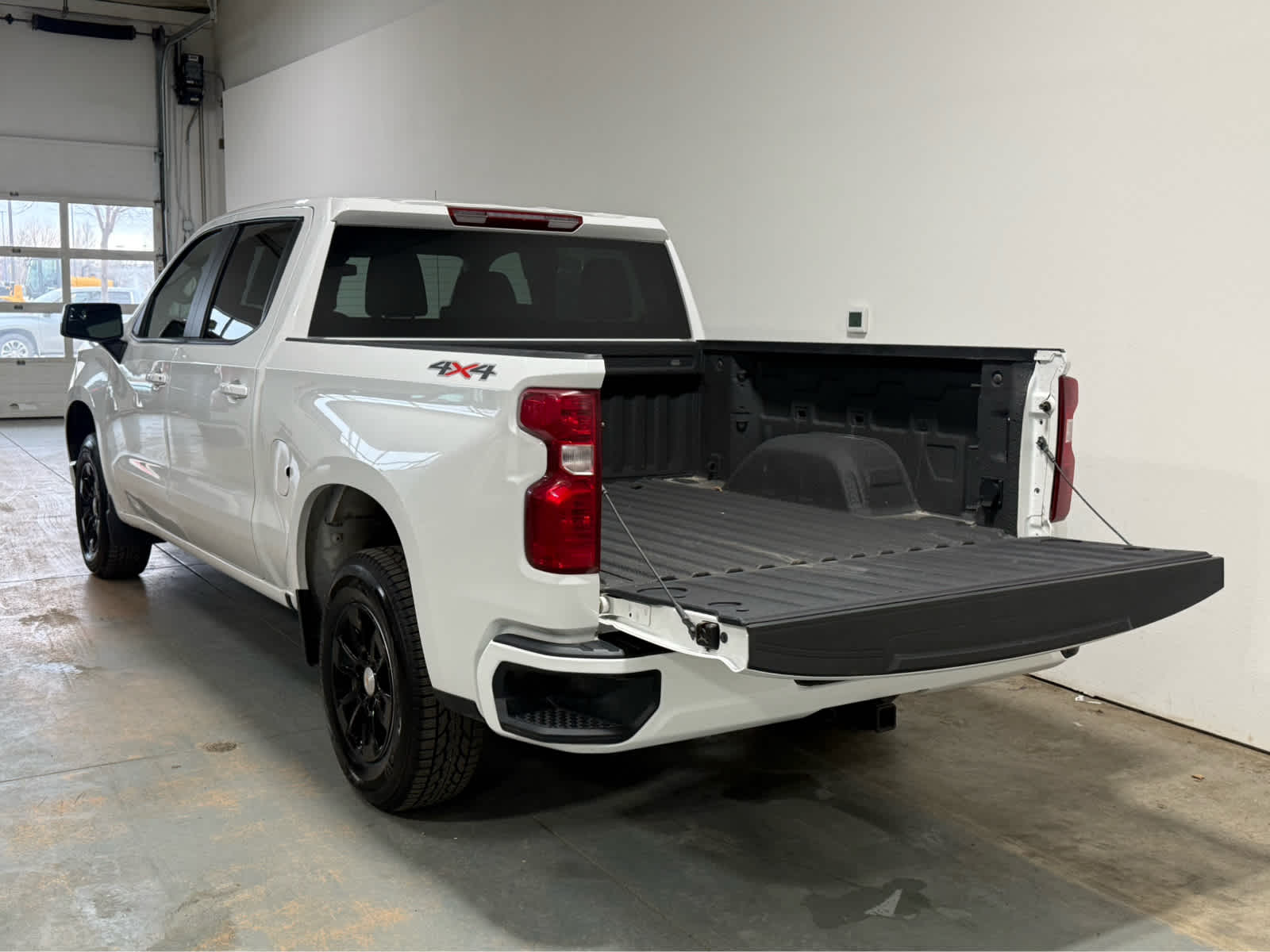 Thumbnail: 2025 Chevrolet Silverado 1500 - 4