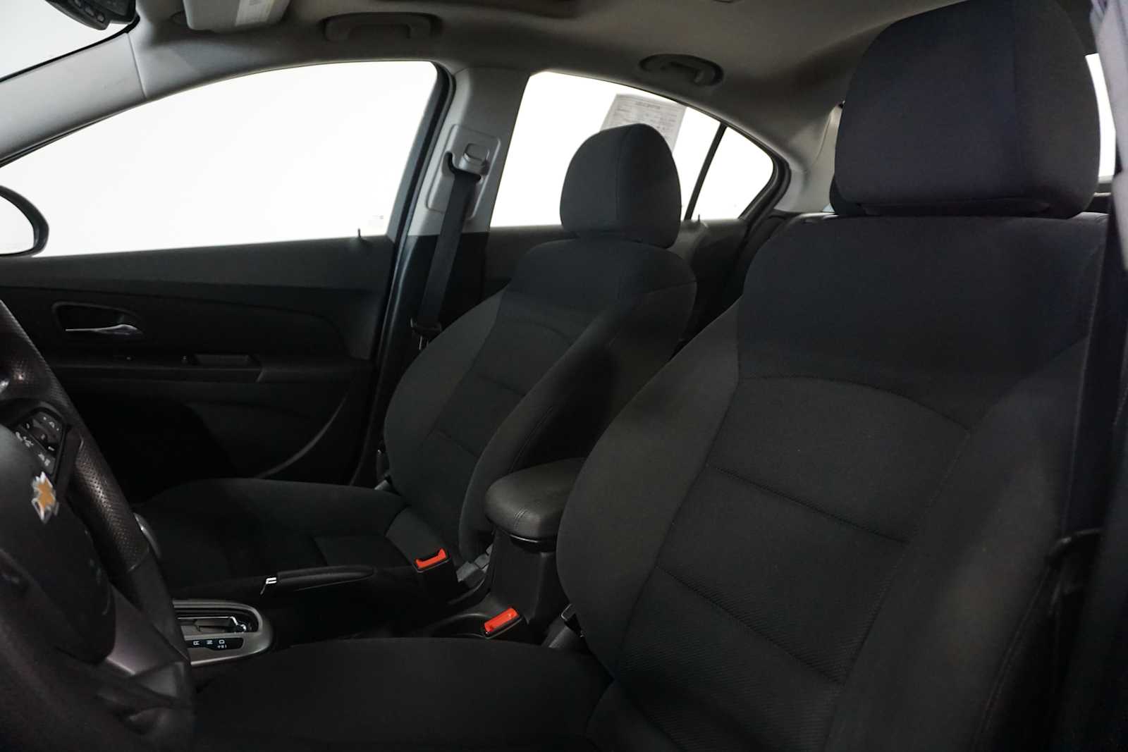 Thumbnail: 2016 Chevrolet Cruze - 14