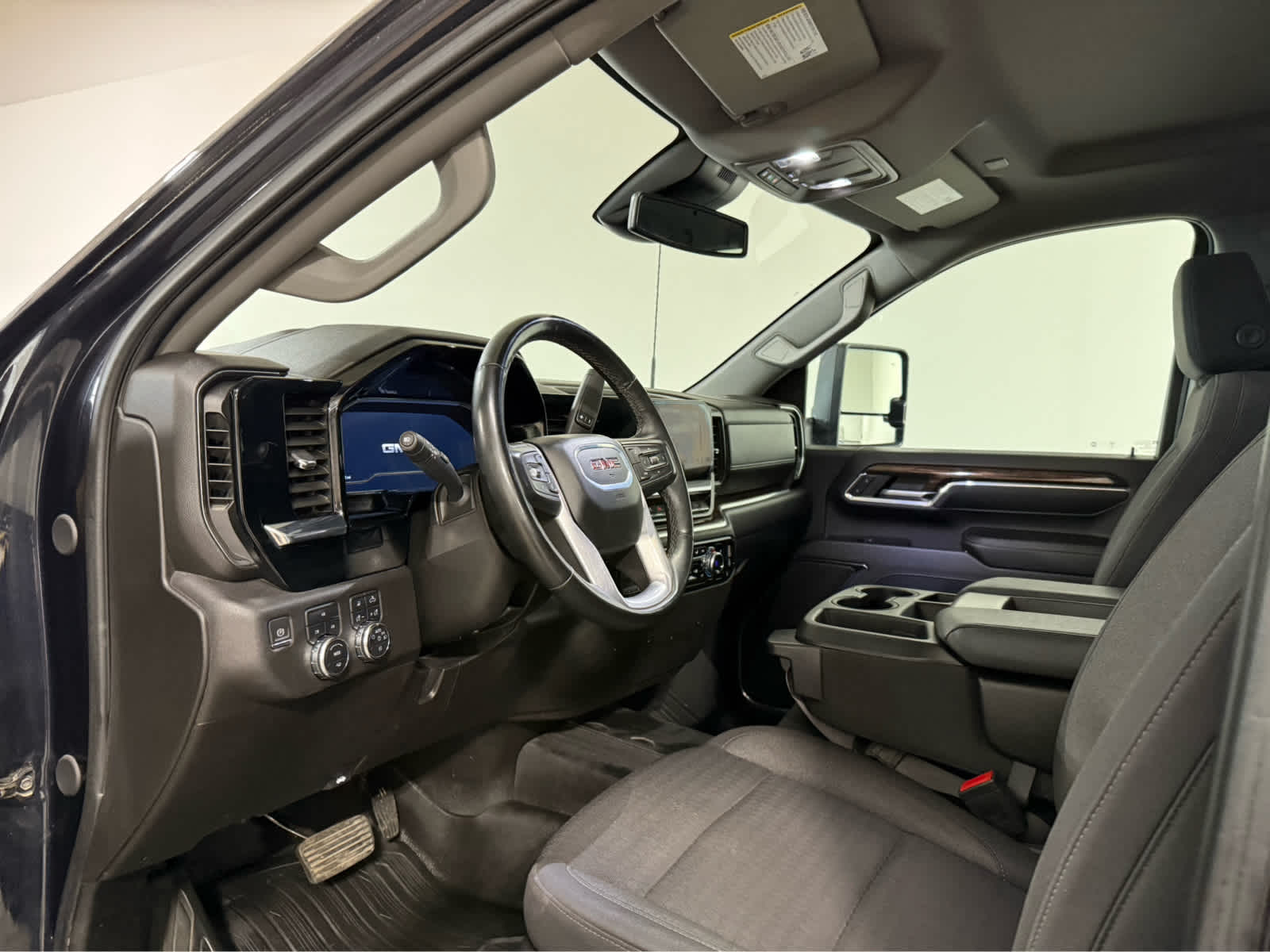 Thumbnail: 2024 GMC Sierra 2500 - 13