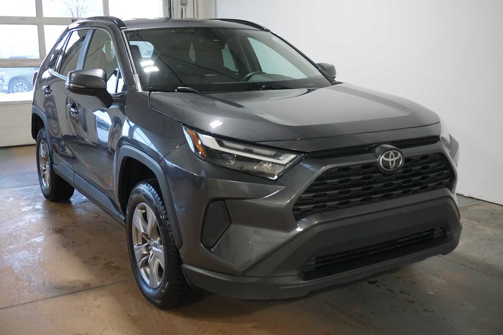 Thumbnail: 2024 Toyota RAV4 - 5