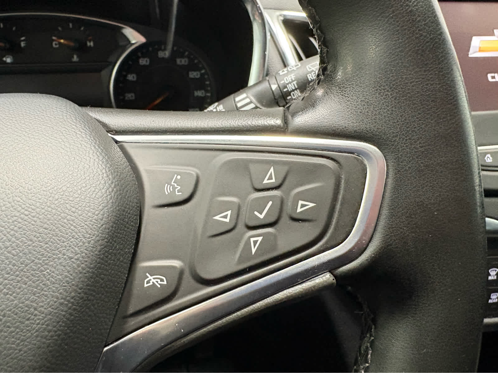 Thumbnail: 2023 Chevrolet Equinox - 19