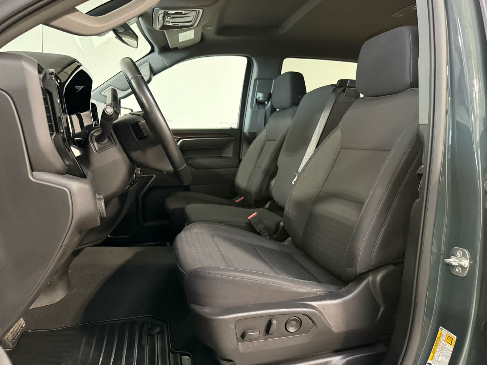 Thumbnail: 2025 Chevrolet Silverado 1500 - 12