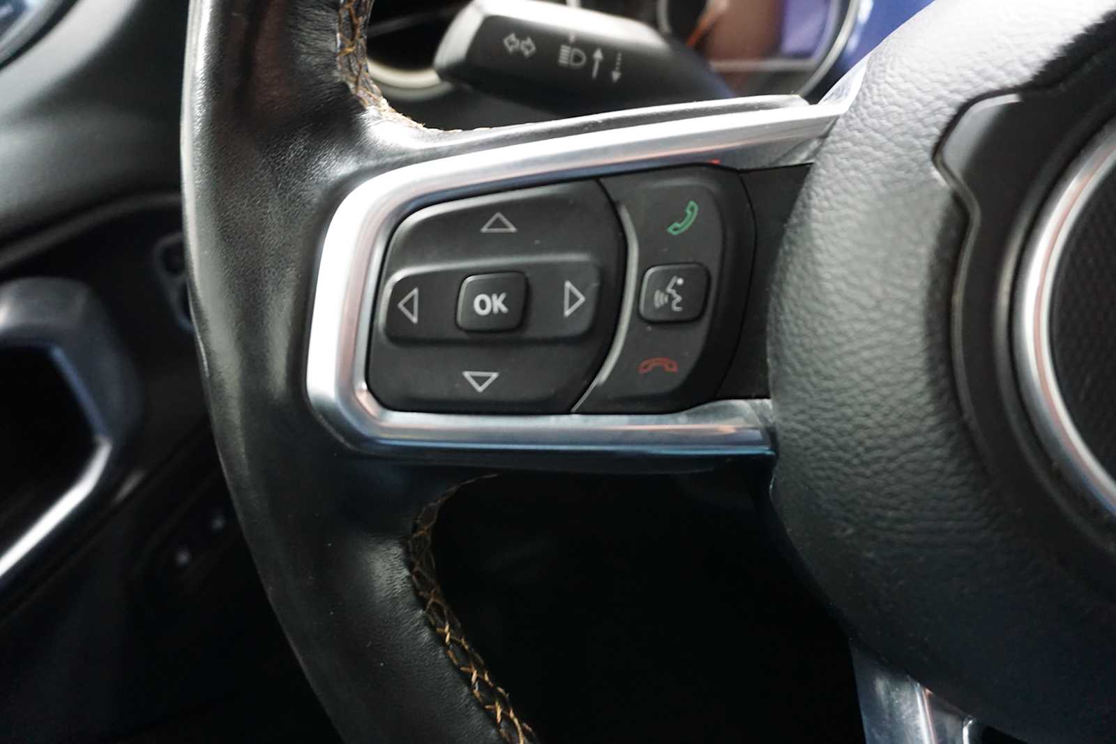 Thumbnail: 2023 Jeep Gladiator - 23