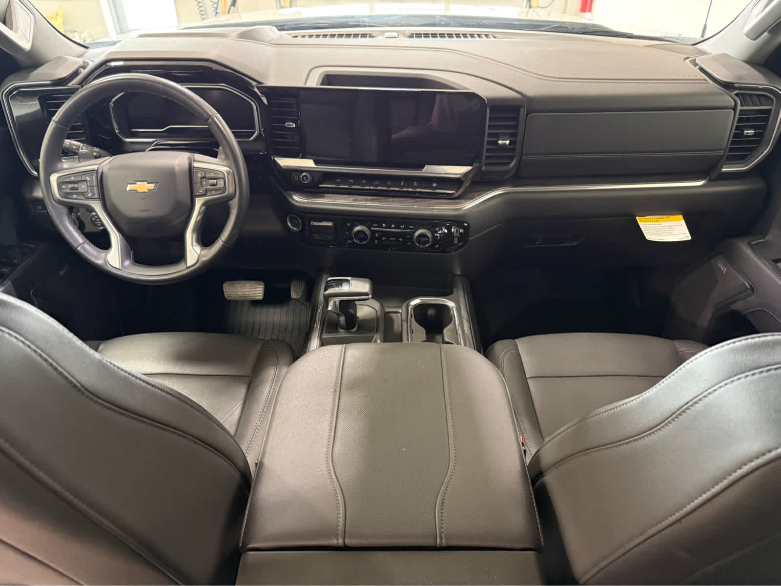 Thumbnail: 2023 Chevrolet Silverado 1500 - 17
