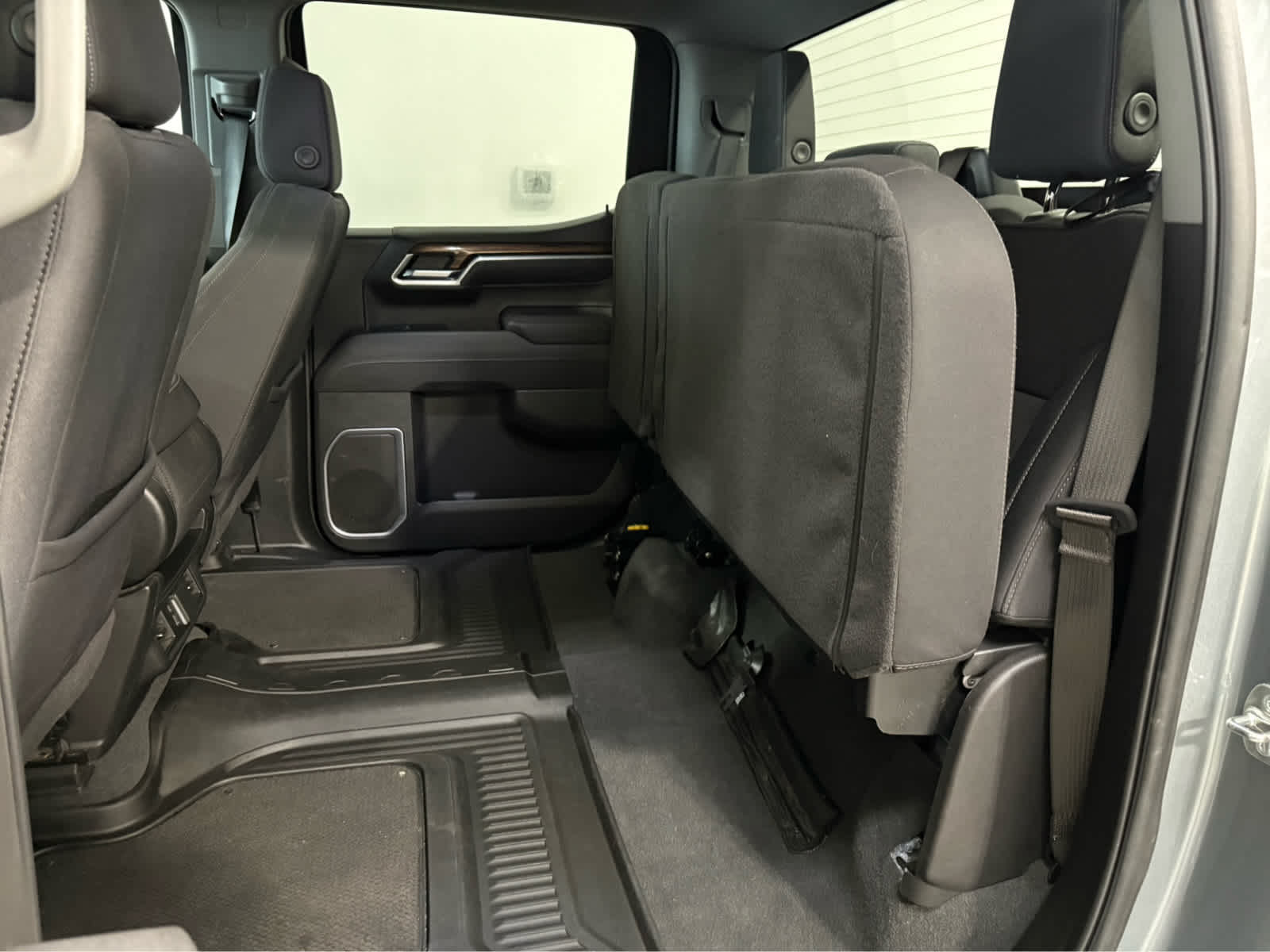 Thumbnail: 2025 Chevrolet Silverado 1500 - 15