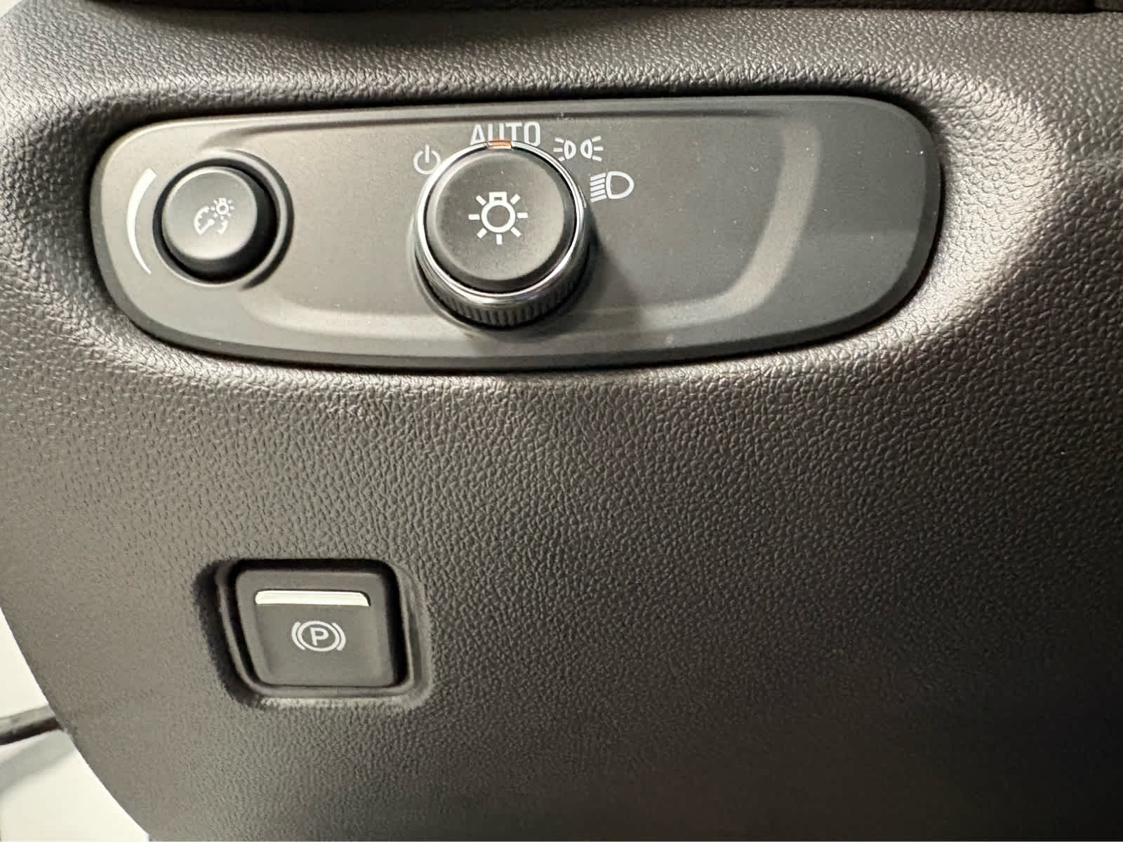 Thumbnail: 2025 Chevrolet Blazer - 30