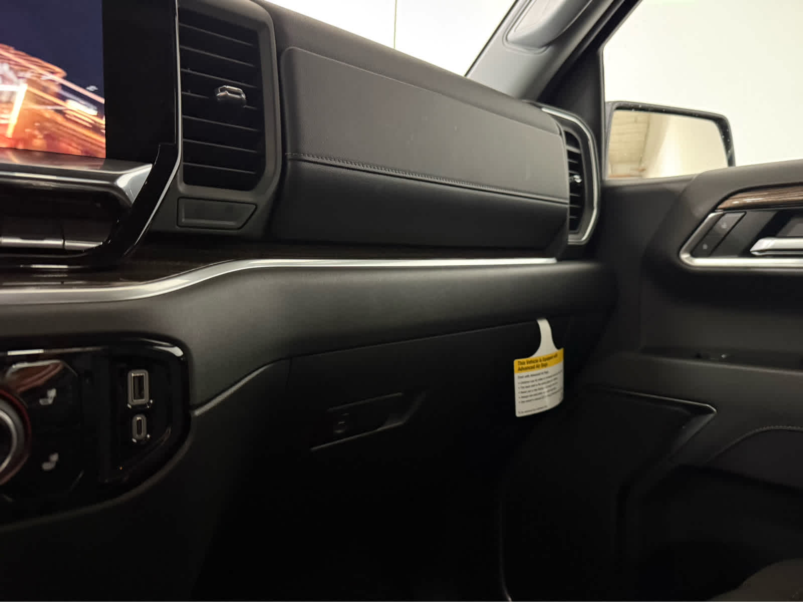 Thumbnail: 2025 Chevrolet Silverado 1500 - 20