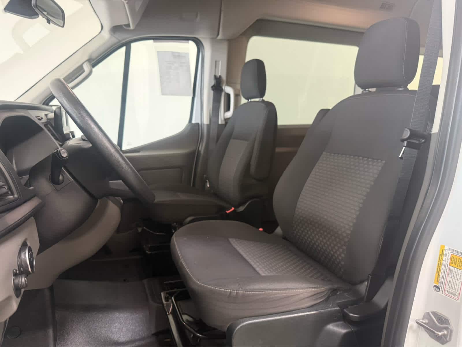 Thumbnail: 2023 Ford Econoline - 13