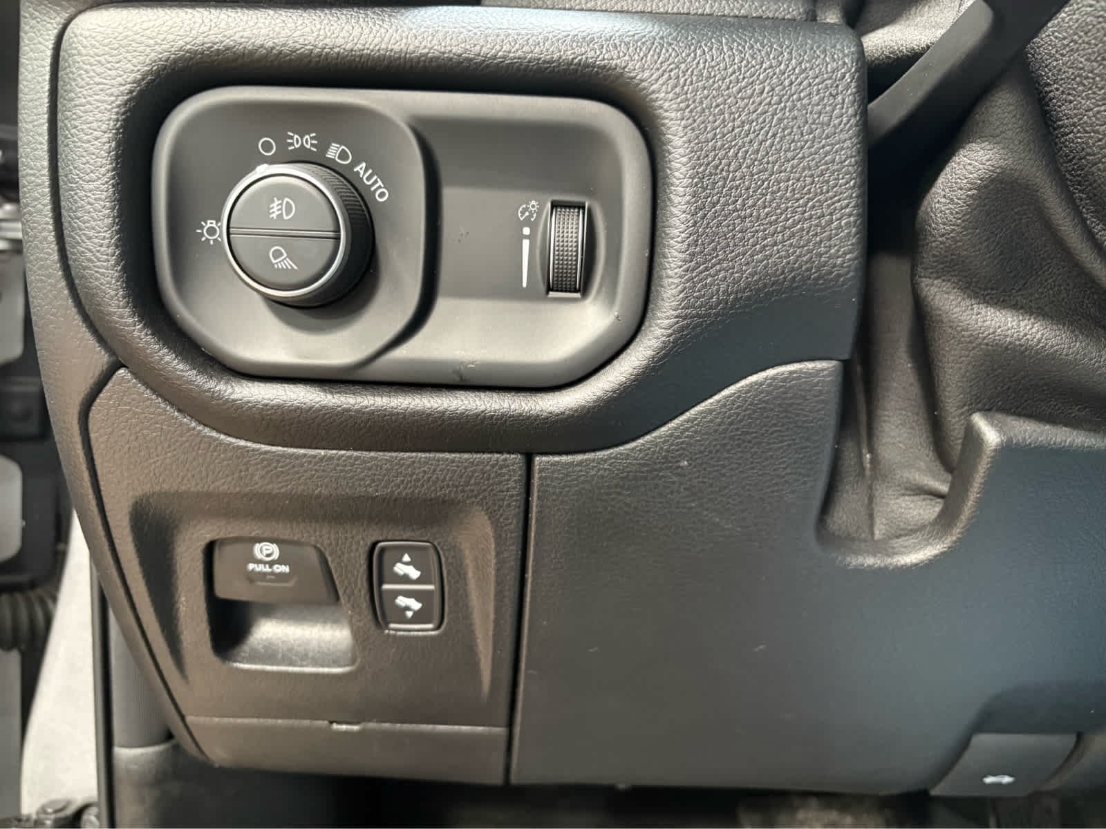 Thumbnail: 2020 RAM 1500 - 28