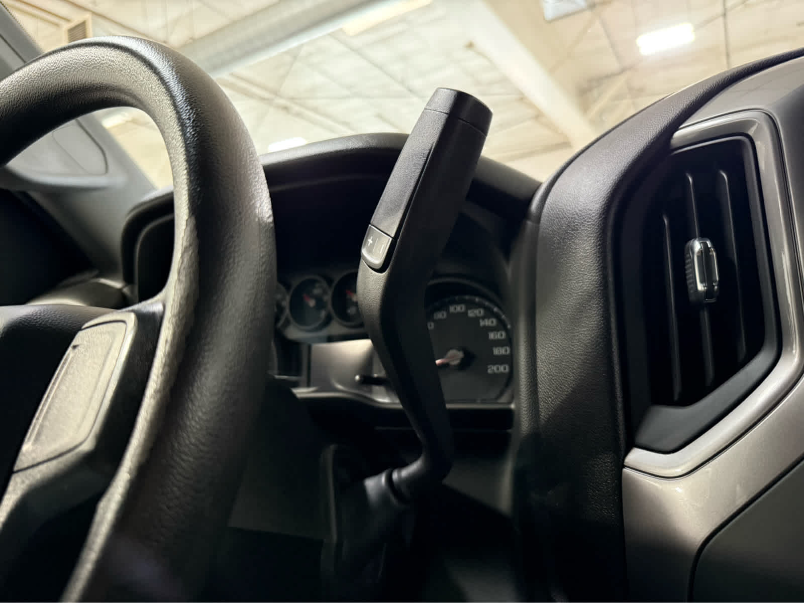 Thumbnail: 2023 Chevrolet Silverado 1500 - 25