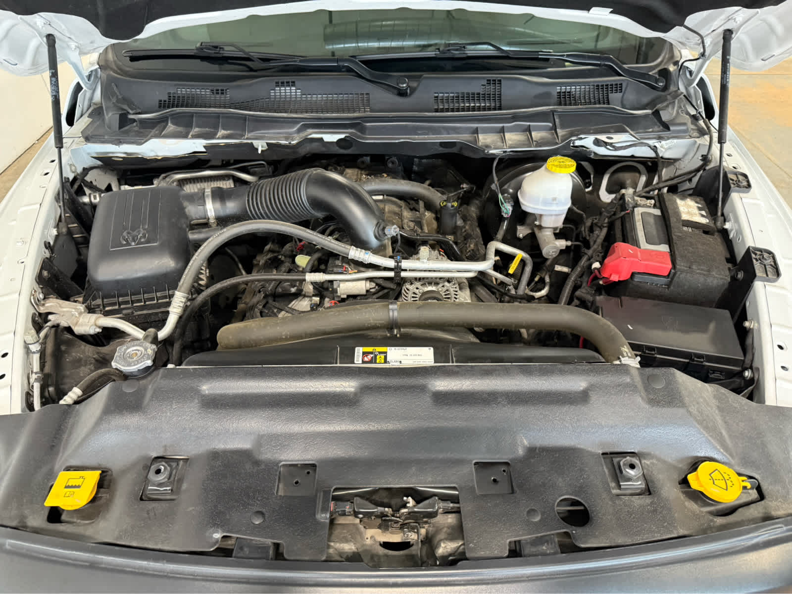 Thumbnail: 2023 RAM 1500 Classic - 12