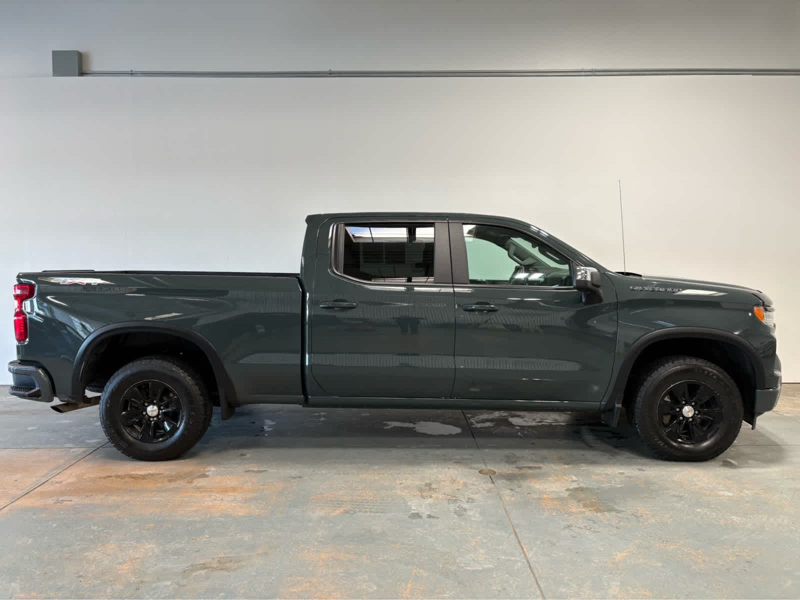 Thumbnail: 2025 Chevrolet Silverado 1500 - 6