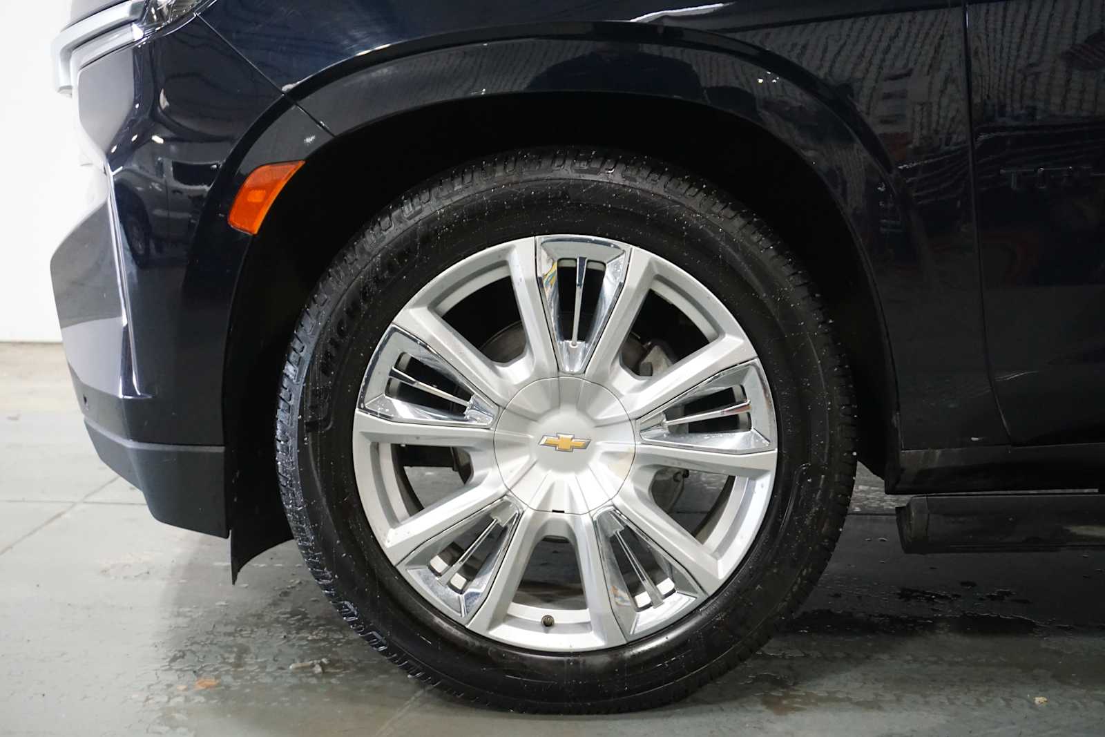 Thumbnail: 2021 Chevrolet Tahoe - 9