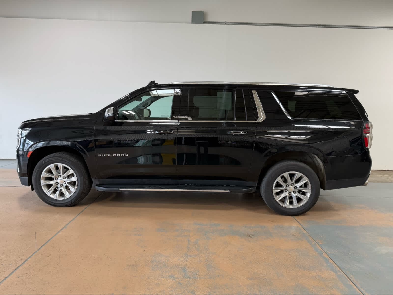Thumbnail: 2024 Chevrolet Suburban - 2