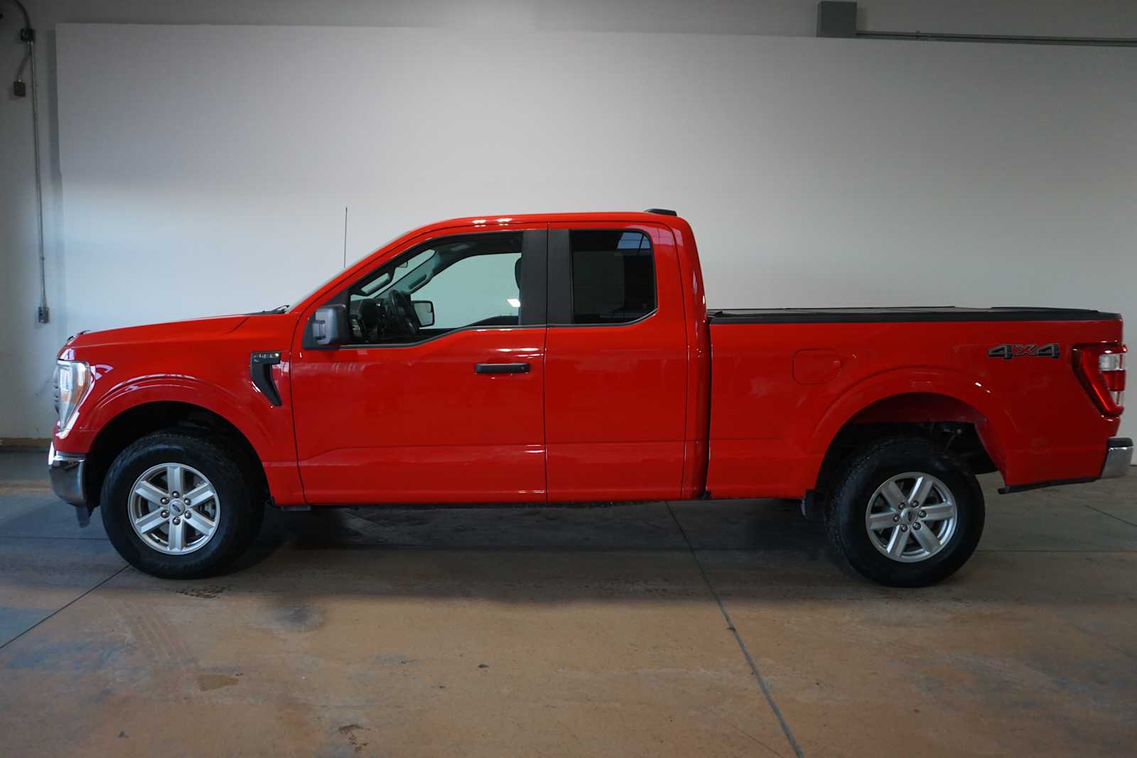 Thumbnail: 2022 Ford F-150 - 2