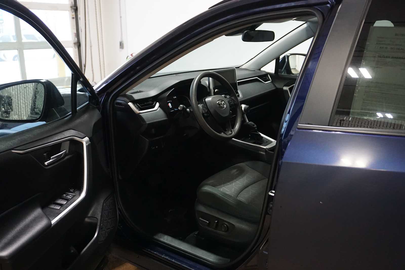 Thumbnail: 2023 Toyota RAV4 - 8