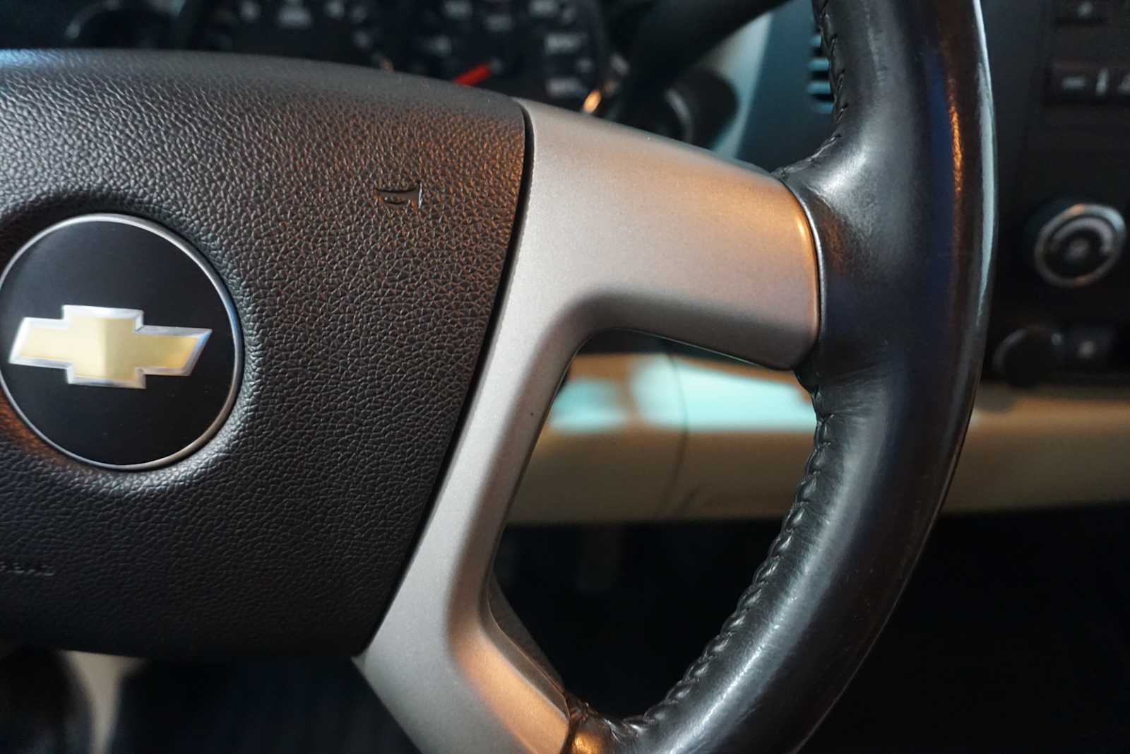 Thumbnail: 2009 Chevrolet Silverado 1500 - 24