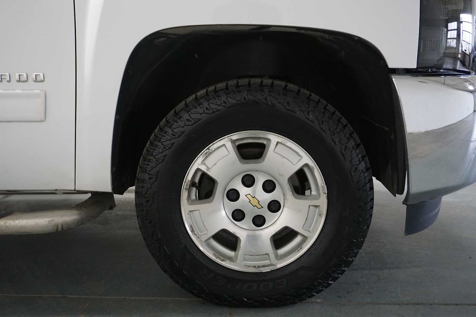 Thumbnail: 2013 Chevrolet Silverado 1500 - 11