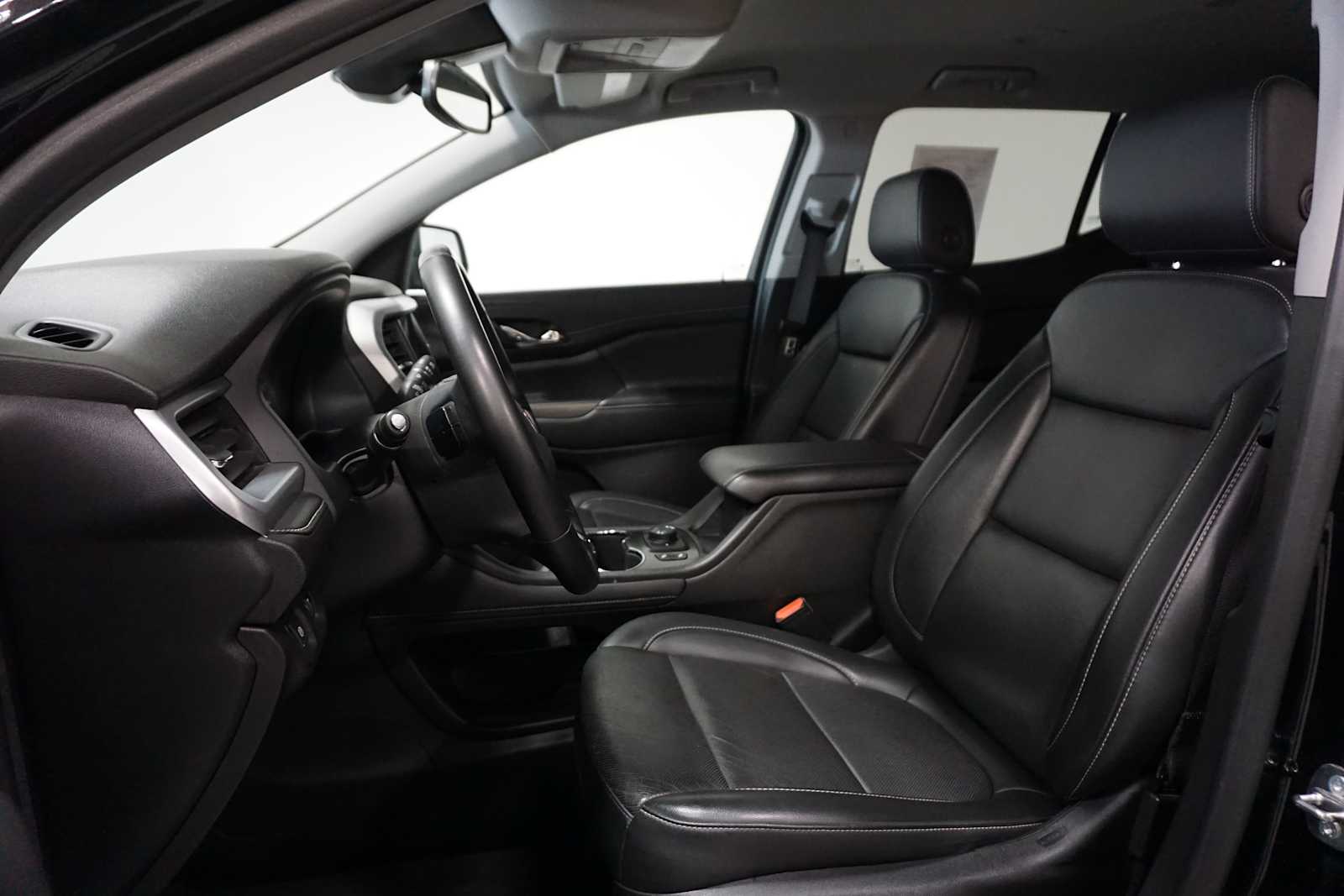Thumbnail: 2023 GMC Acadia - 14