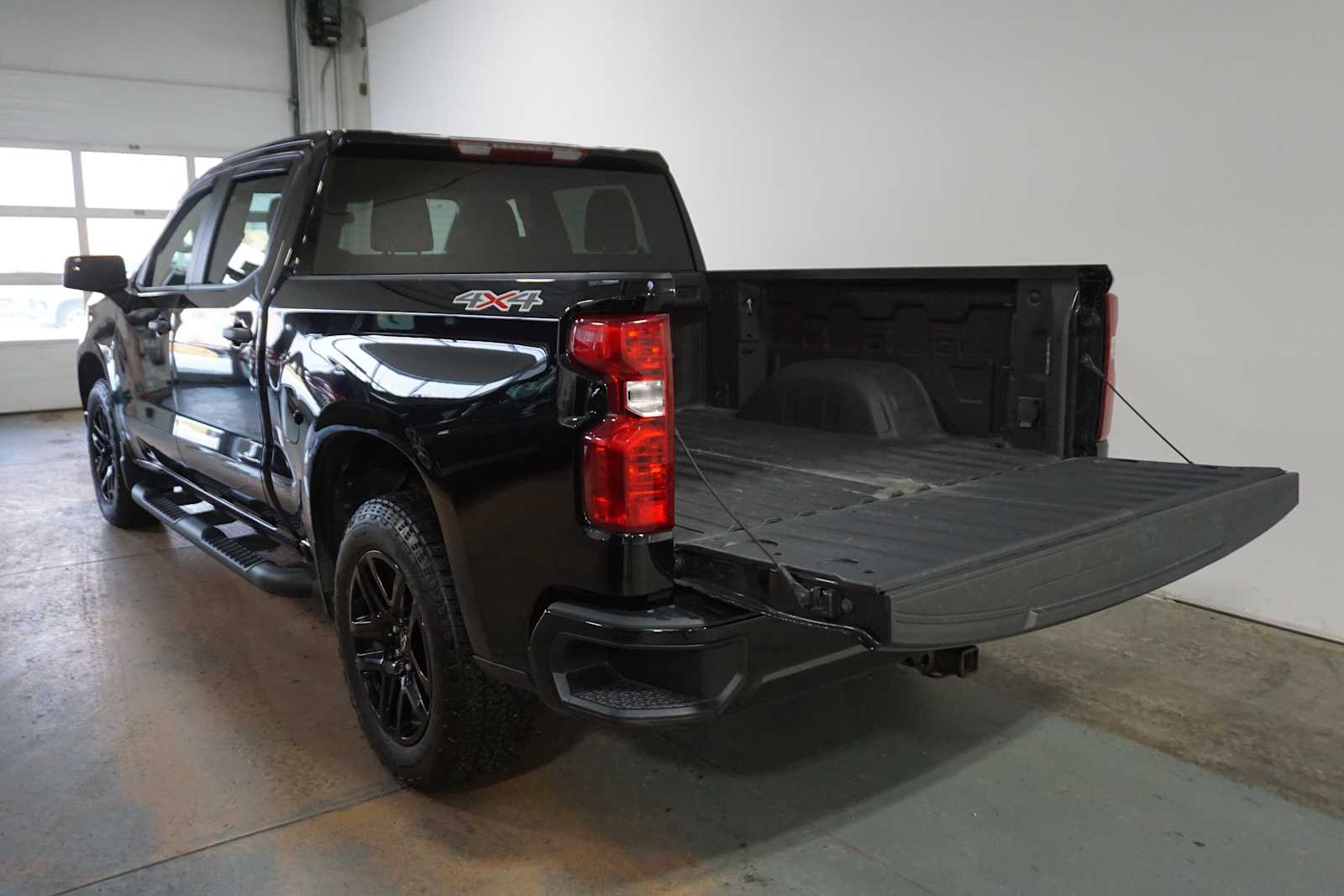 Thumbnail: 2024 Chevrolet Silverado 1500 - 4