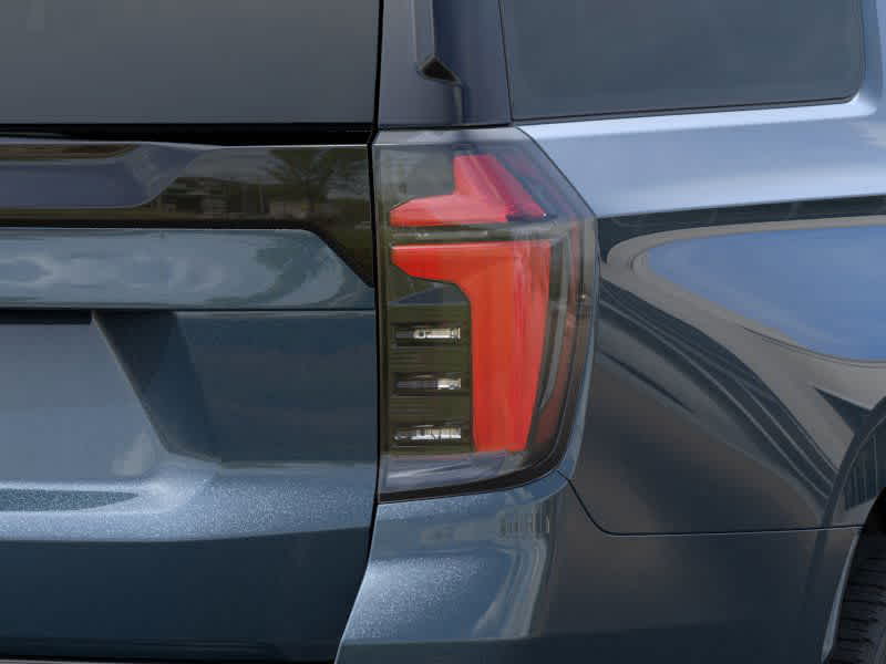 2025 Chevrolet Suburban LS 11