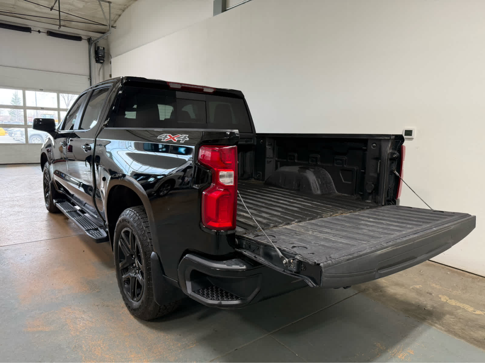 Thumbnail: 2023 Chevrolet Silverado 1500 - 4