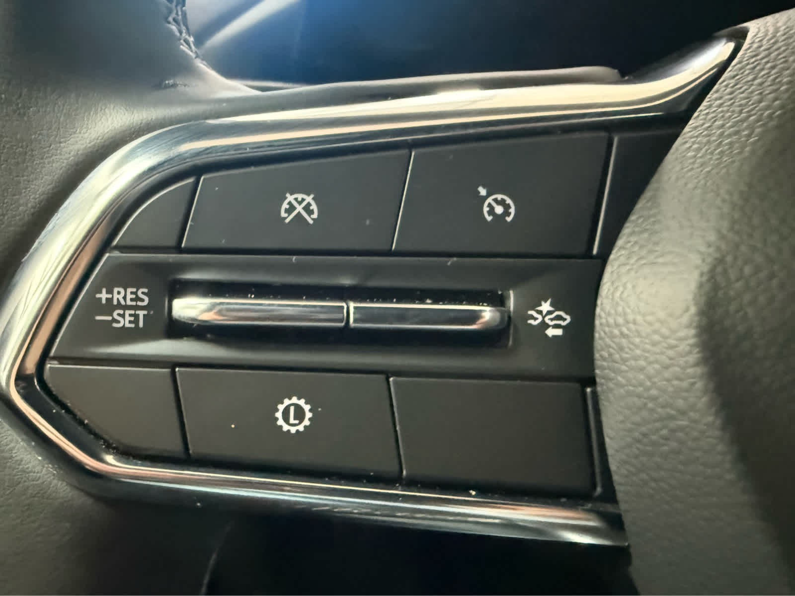 Thumbnail: 2025 Chevrolet Traverse - 18