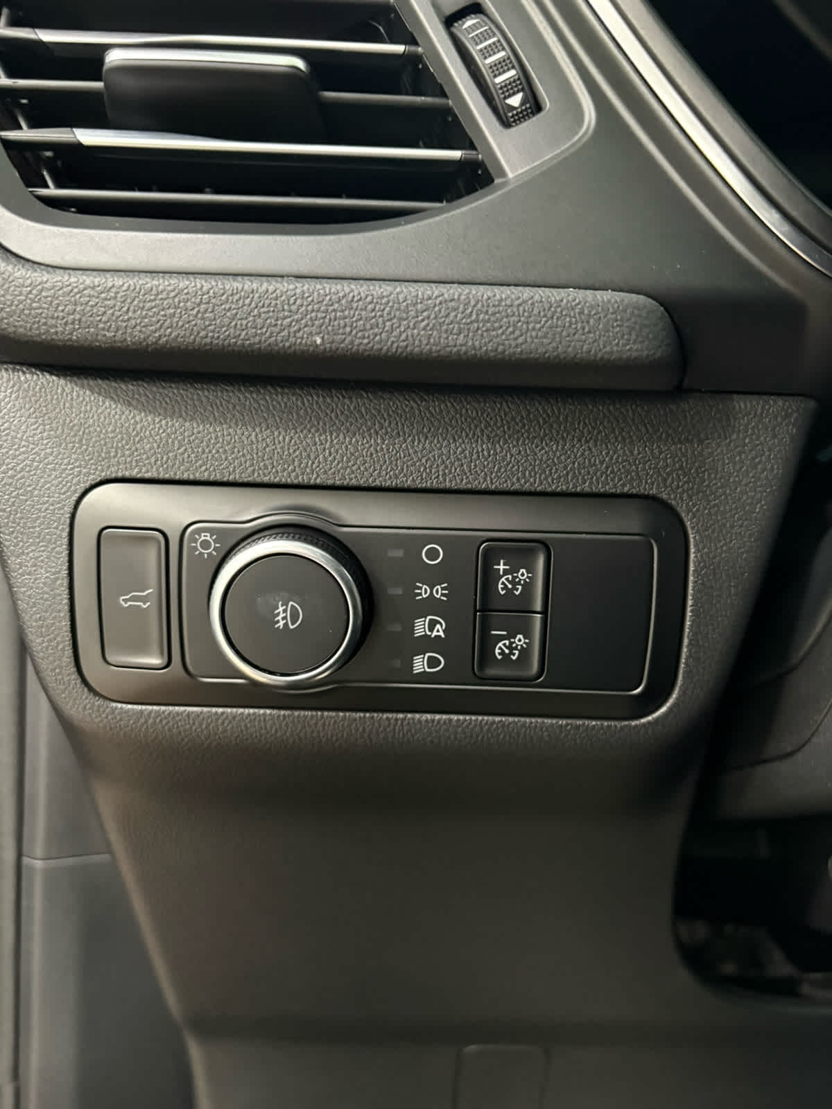 Thumbnail: 2024 Ford Escape - 28