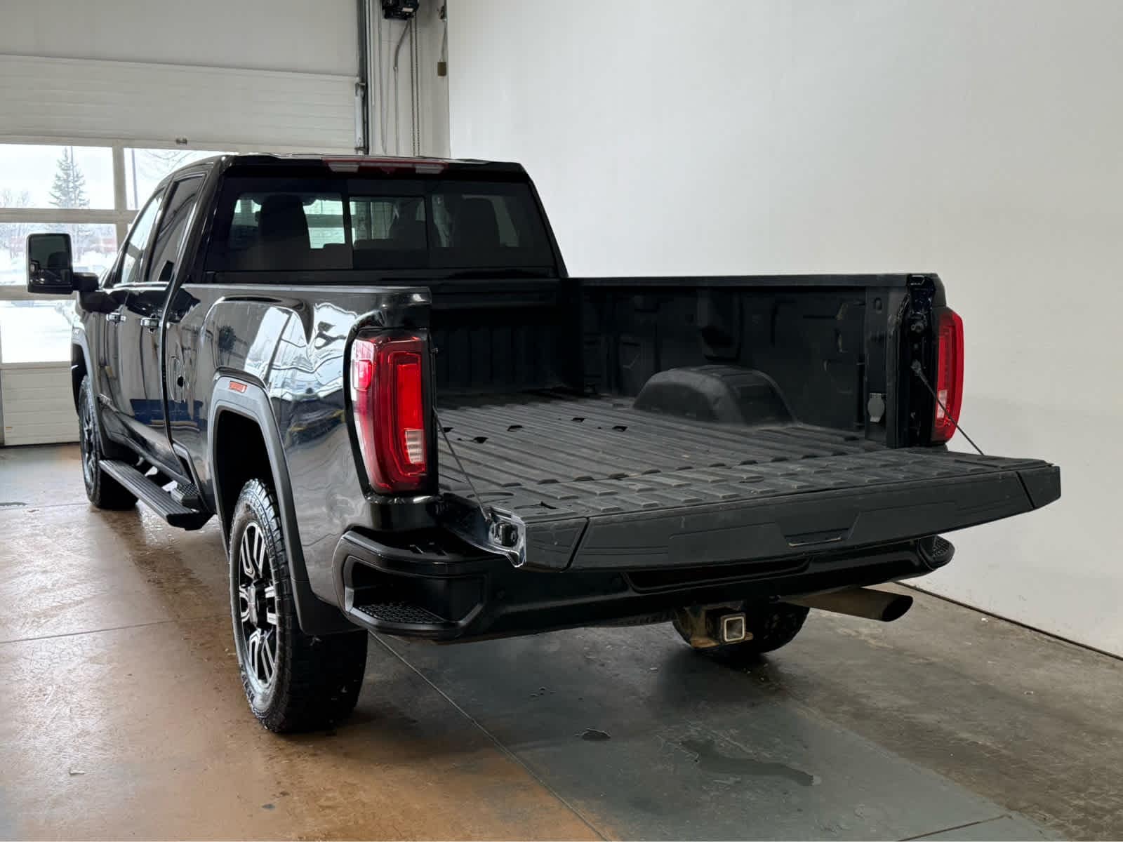 Thumbnail: 2022 GMC Sierra 3500 - 4