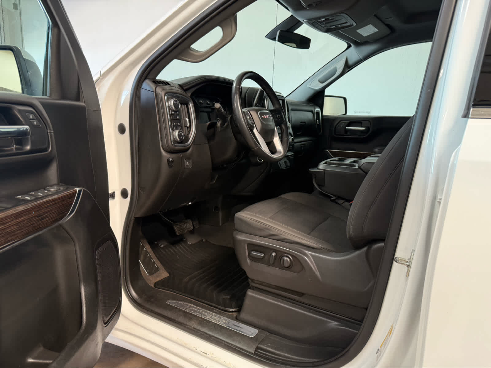 Thumbnail: 2022 GMC Sierra 1500 - 13