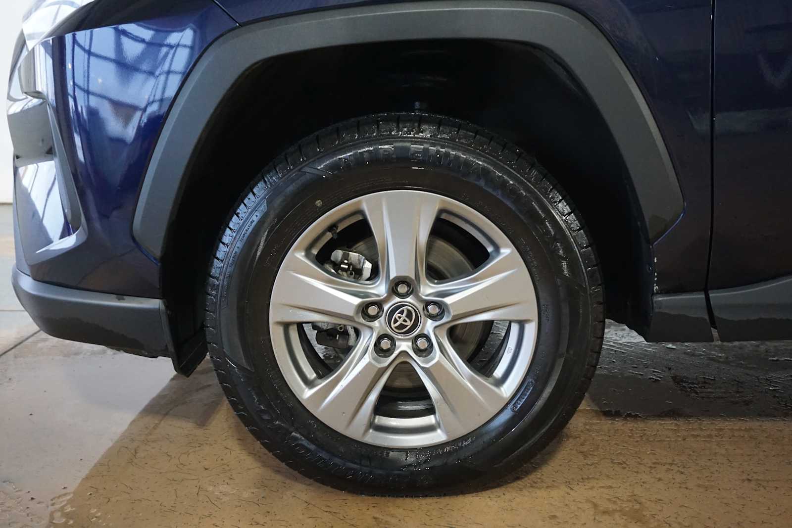 Thumbnail: 2023 Toyota RAV4 - 9