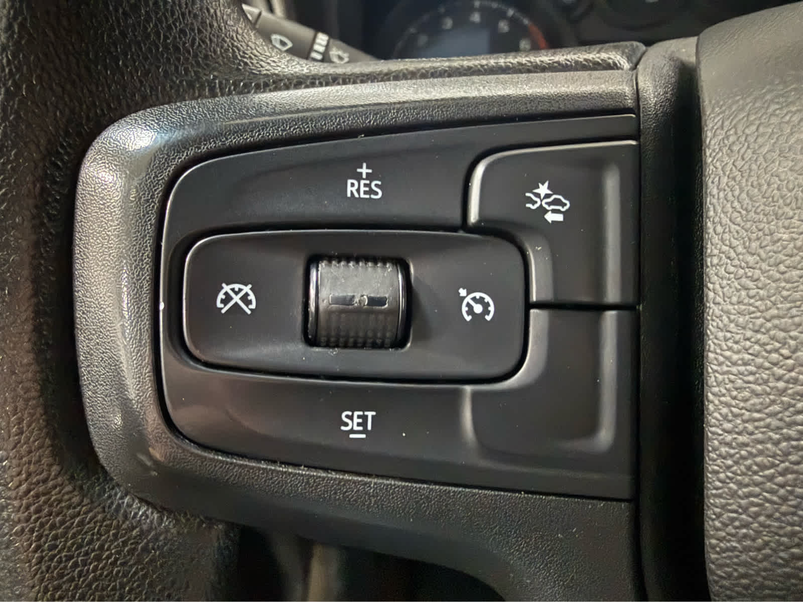 Thumbnail: 2023 Chevrolet Silverado 1500 - 19