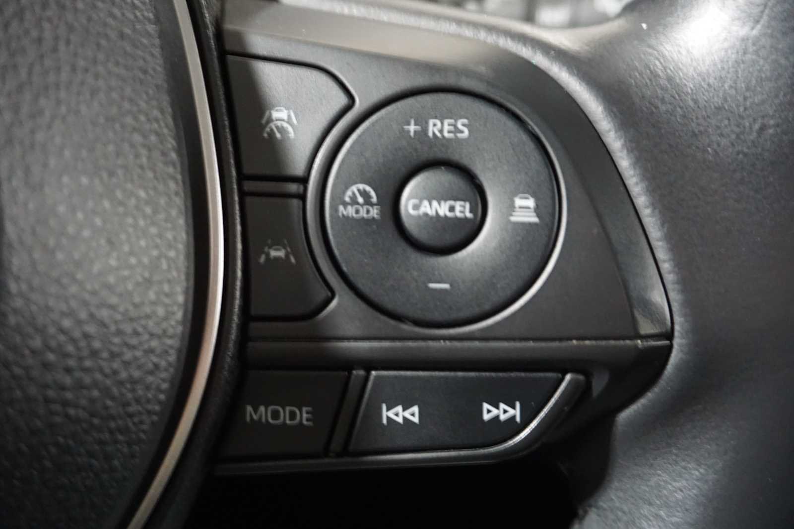 Thumbnail: 2023 Toyota Corolla Cross - 24