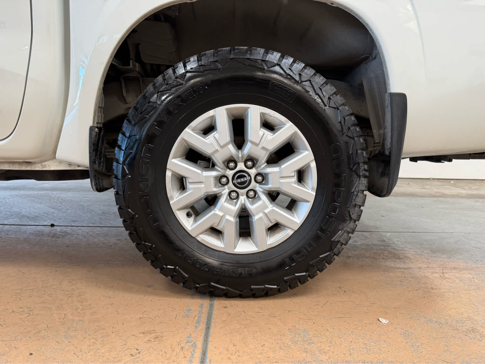 Thumbnail: 2023 Nissan Frontier - 11