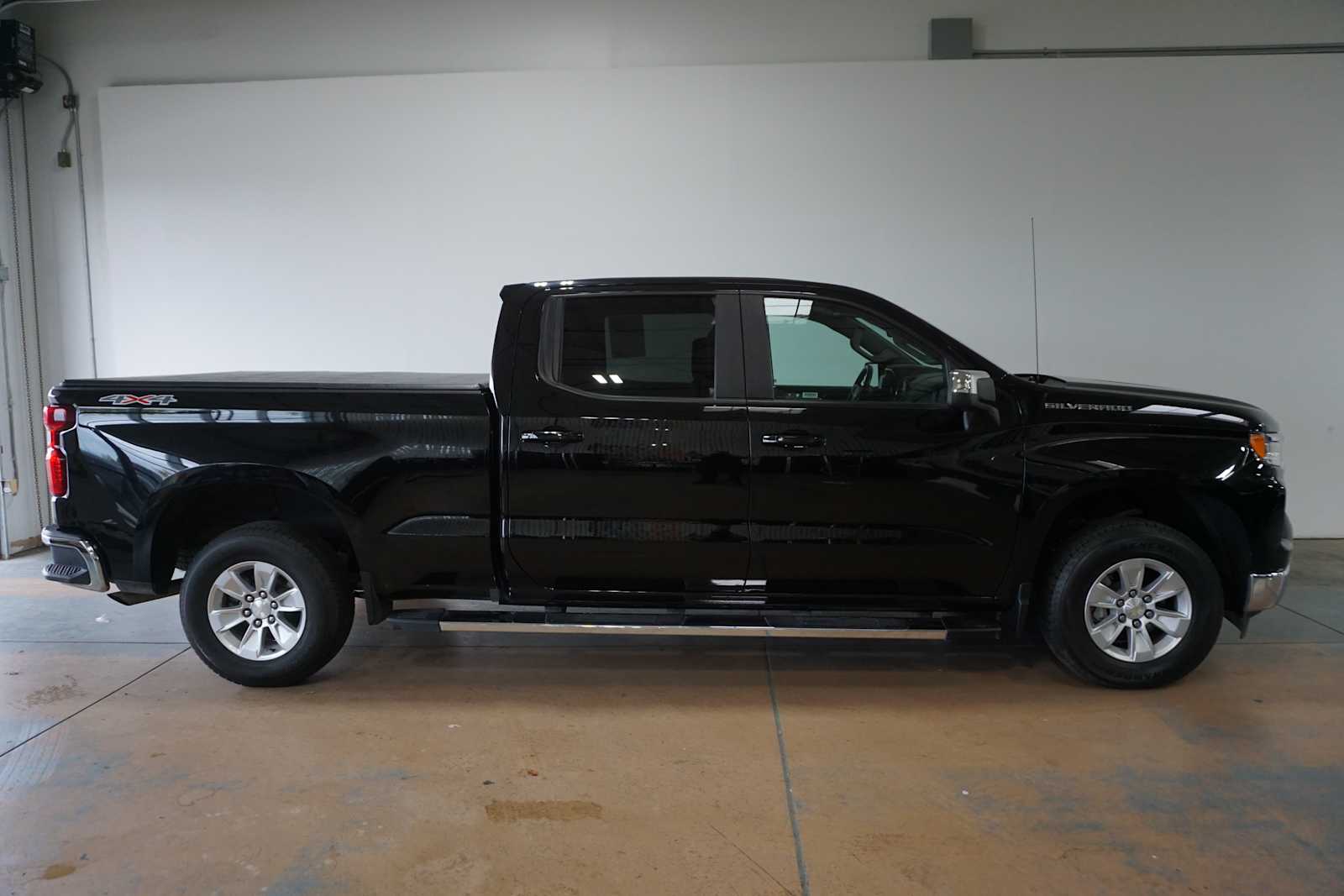 Thumbnail: 2024 Chevrolet Silverado 1500 - 5